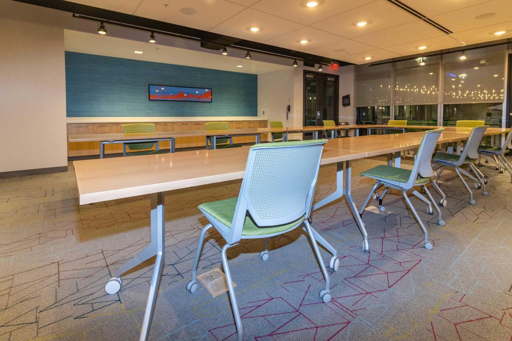 Aloft St. Louis Cortex Экстерьер фото